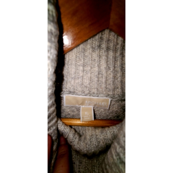 ❤SOLD!!!NWT Michael Kors Pearl Heather Sweater - Picture 6 of 9